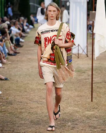 레어 JW Anderson 티셔츠