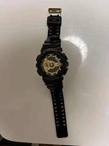 G-SHOCK 블랙 골드