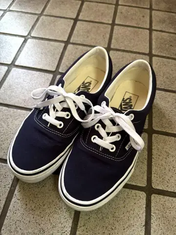 VANS ERA