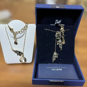 미사용 새상품 Swarovski 배트 모티브 목걸이와 팔찌