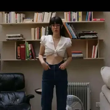 freckle seoul 크롭 블라우스 trim crop blouse