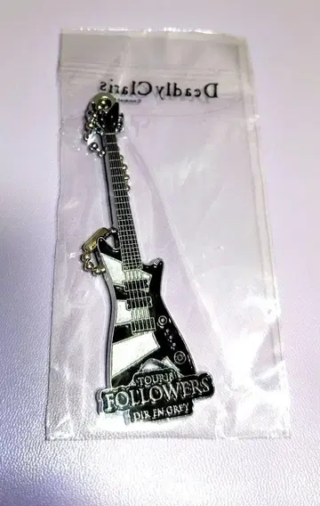 DIR EN GREY Toshiya 베이스 키링