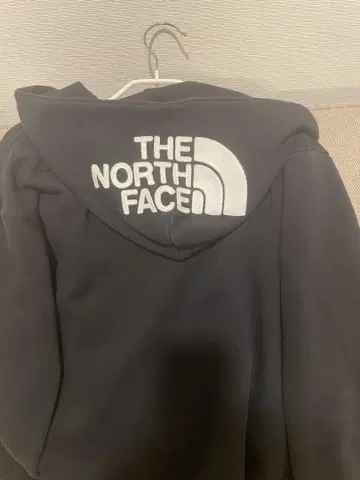 THE NORTH FACE 블랙 후드티