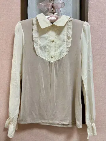 [미사용 새상품] 프릴 장식 긴팔 상의 핑크 베이지 리본 끈 포함