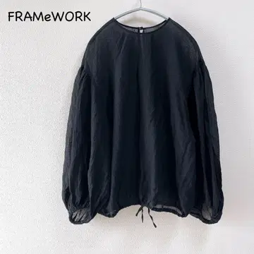 FRAMeWORK 밑단 드로스트 벌룬 슬리브 풀오버 블라우스
