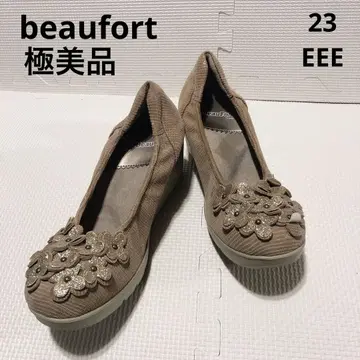 컨디션 최상 beaufort 통굽 펌프스 꽃무늬 23 EEE 베이지 계열