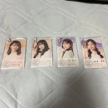 노기자카46 키링 4개 세트