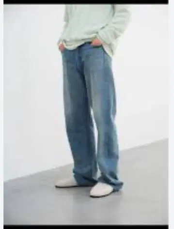 SELVEDGE FADED LIGHT DENIM WIDE PANTS