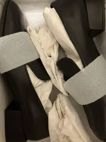 블랙 로퍼