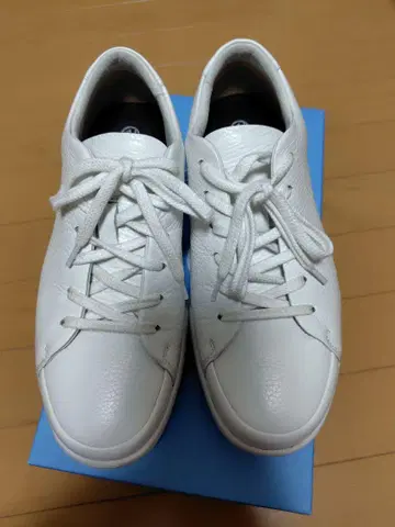 Regal Walker 화이트 스니커즈 24EEE