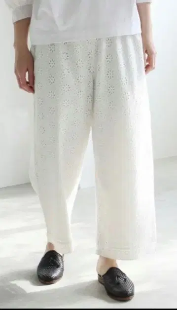 yuni 유니 인도 레이스 자수 팬츠 화이트