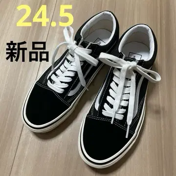 VANS 블랙/화이트 올드스쿨 스니커즈 사이즈 24.5