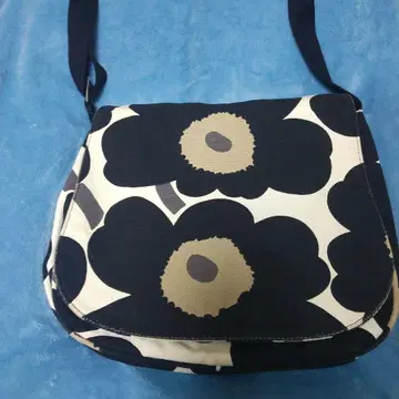 marimekko 꽃무늬 숄더백