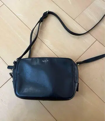 agnis b. 블랙 숄더백