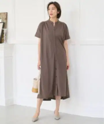 브라운 반팔 셔츠 원피스