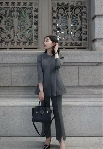 laubeblanc 로브블랑 페플럼 자켓 센터 슬릿 팬츠