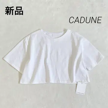 새상품 CADUNE 숏 티셔츠 화이트 38
