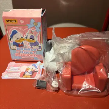 52TOYS 도널드 덕 데이지 함께 with 피규어 고니토이즈