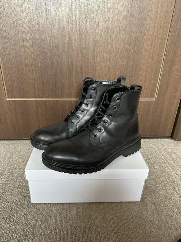 하이컷 워크 부츠