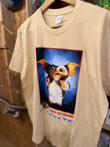 영화 그렘린 Gizmo Mogwai 기즈모 티셔츠 베이지 L