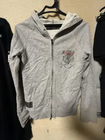 of the neige style 라메 후드티