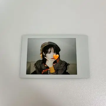 FRUITS ZIPPER 진제이 스즈카 탐정 의상 폴라로이드
