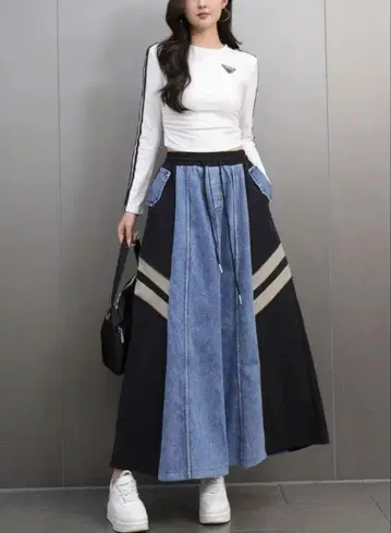 [새상품급] 케이스리 사선 라인 절개 롱 데님 스커트