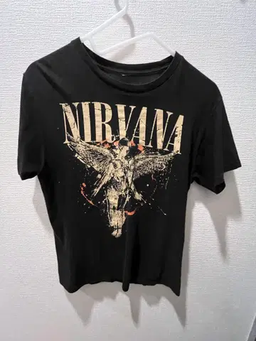 NIRVANA 블랙 티셔츠