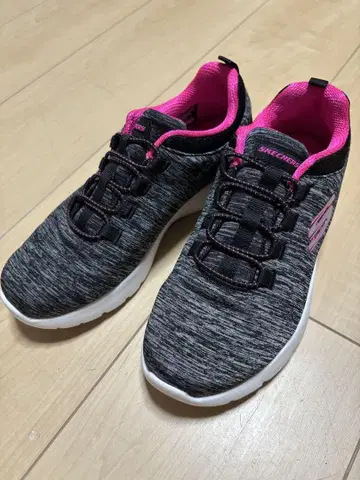 새상품급 SKECHERS 스케쳐스 스니커즈 경량 22.5cm