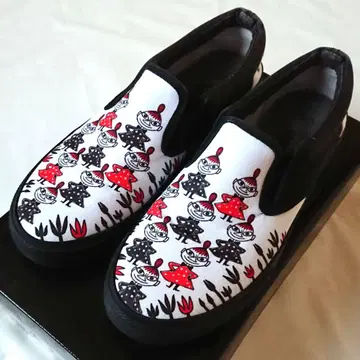 [레어] 리틀 미이 슬립온 스니커즈 BK x RD 슬립온 24.5cm