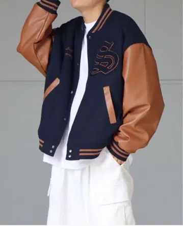 빅 실루엣 바시티 자켓