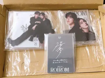 미개봉 새상품 ROIROM 아크릴 스탠드 포토 카드