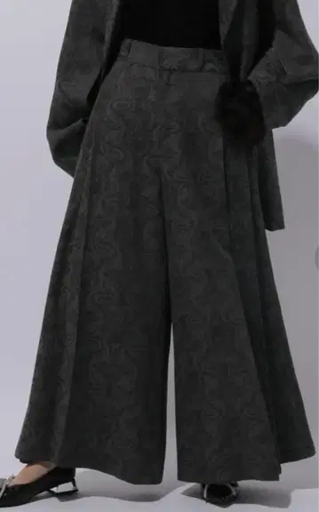 HARE 빈티지 자카드 와이드 팬츠