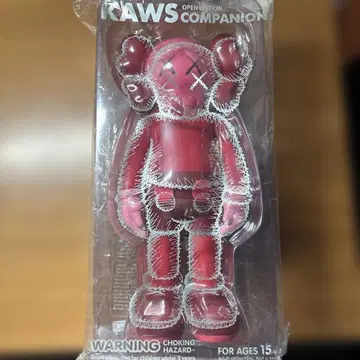 KAWS Companion Open Edition Blush 피규어