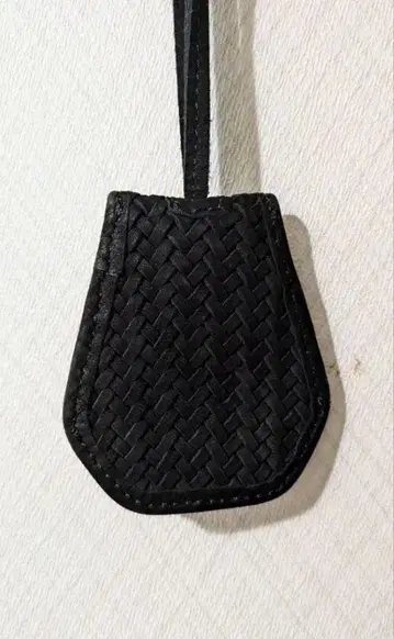 LIDNM Llife LEATHER CLOCHETTE BLACK