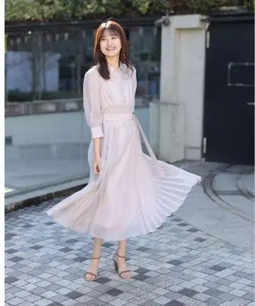 Rirandture 시어 플리츠 셔츠 원피스 PBEG