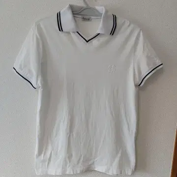 ficce V넥 화이트 피케 셔츠