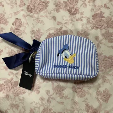 Maison de FLEUR 도널드 덕 라운드 파우치