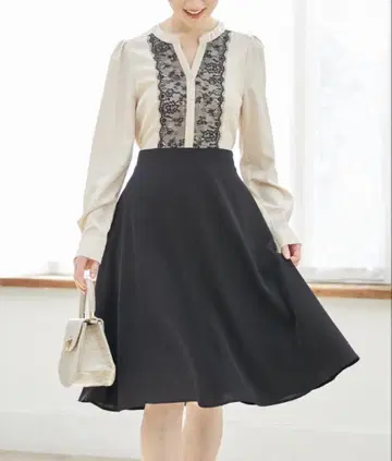 새상품급 토코 클로젯 앞면 레이스 긴팔 원피스 (M) 블랙