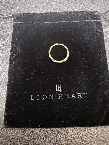 LION HEART 트위스트링 실버 925