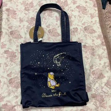 Maison de FLEUR 곰돌이 푸 스퀘어 토트백