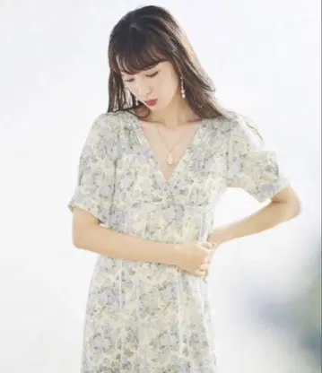 코코딜 플라워 프린트 엠파이어 원피스