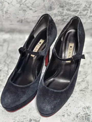 [ DIANA 다이애나 ] 스웨이드 스트랩 펌프스 블랙 23.5cm
