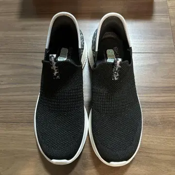 SKECHERS 슬립인스 23cm