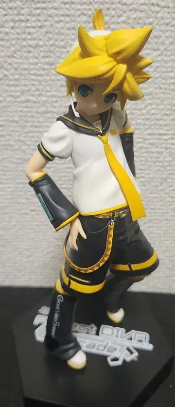 카가미네 렌 프리미엄 피규어 약 20cm 인형뽑기 경품