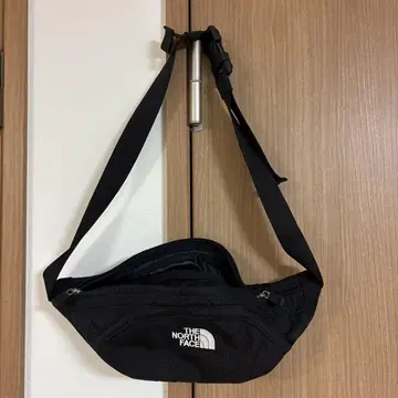 THE NORTH FACE 바디백 블랙