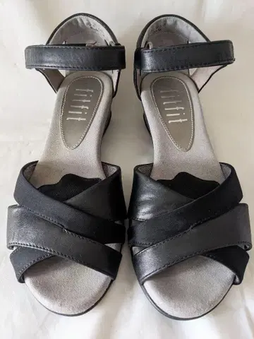 fitfit 스트랩 샌들 블랙 23cm