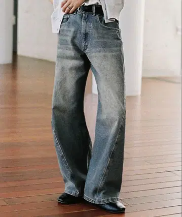 [WYM LIDNM]VINTAGE WASHED CURVED DENIM