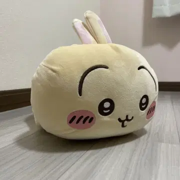 크림색 토끼 봉제 인형