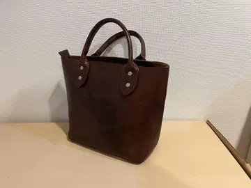 브라운 가죽 토트백